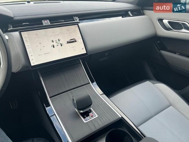 Черный Ленд Ровер Рендж Ровер Велар, объемом двигателя 3 л и пробегом 4 тыс. км за 90160 $, фото 24 на Automoto.ua