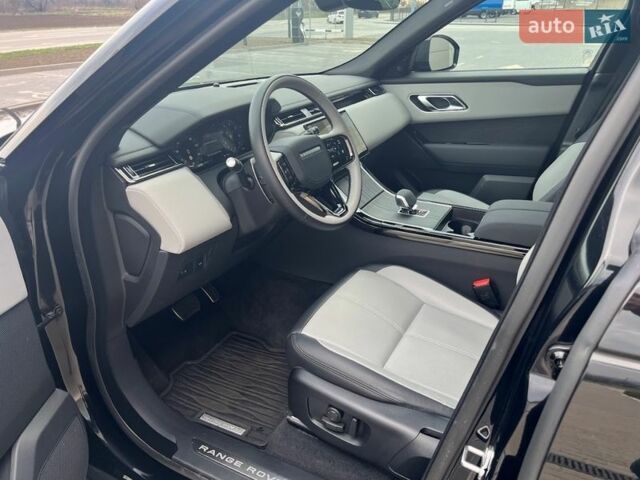 Черный Ленд Ровер Рендж Ровер Велар, объемом двигателя 3 л и пробегом 4 тыс. км за 90160 $, фото 8 на Automoto.ua