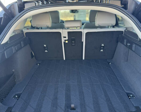 Чорний Ленд Ровер Рендж Ровер Велар, об'ємом двигуна 2 л та пробігом 15 тис. км за 75700 $, фото 32 на Automoto.ua