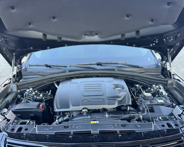 Чорний Ленд Ровер Рендж Ровер Велар, об'ємом двигуна 2 л та пробігом 15 тис. км за 75700 $, фото 48 на Automoto.ua