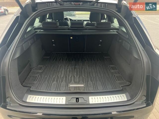 Черный Ленд Ровер Рендж Ровер Велар, объемом двигателя 3 л и пробегом 4 тыс. км за 90160 $, фото 30 на Automoto.ua