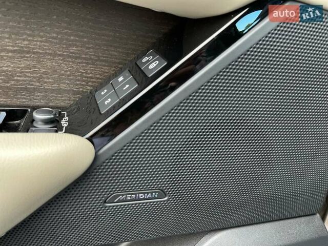 Коричневый Ленд Ровер Рендж Ровер Велар, объемом двигателя 2 л и пробегом 120 тыс. км за 42900 $, фото 84 на Automoto.ua