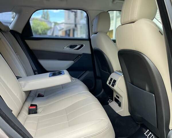 Коричневый Ленд Ровер Рендж Ровер Велар, объемом двигателя 2 л и пробегом 120 тыс. км за 42900 $, фото 73 на Automoto.ua