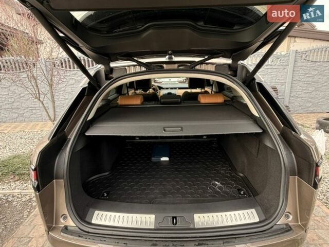 Коричневий Ленд Ровер Рендж Ровер Велар, об'ємом двигуна 3 л та пробігом 64 тис. км за 48000 $, фото 21 на Automoto.ua