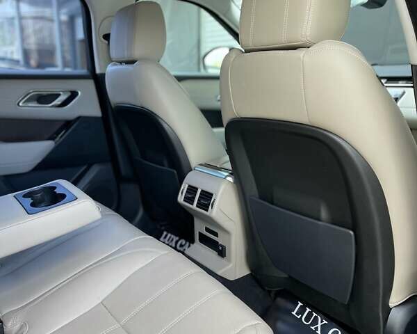 Коричневый Ленд Ровер Рендж Ровер Велар, объемом двигателя 2 л и пробегом 120 тыс. км за 42900 $, фото 77 на Automoto.ua