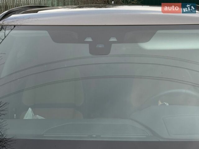 Коричневий Ленд Ровер Рендж Ровер Велар, об'ємом двигуна 3 л та пробігом 64 тис. км за 48000 $, фото 3 на Automoto.ua