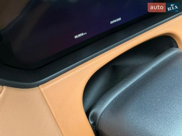 Коричневий Ленд Ровер Рендж Ровер Велар, об'ємом двигуна 3 л та пробігом 64 тис. км за 48000 $, фото 14 на Automoto.ua