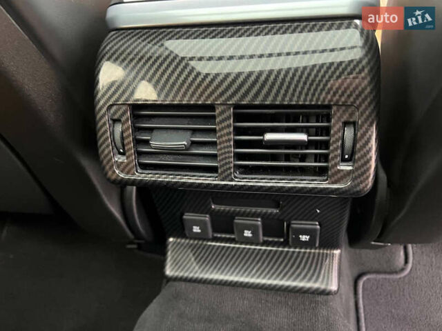 Коричневий Ленд Ровер Рендж Ровер Велар, об'ємом двигуна 3 л та пробігом 87 тис. км за 39900 $, фото 25 на Automoto.ua