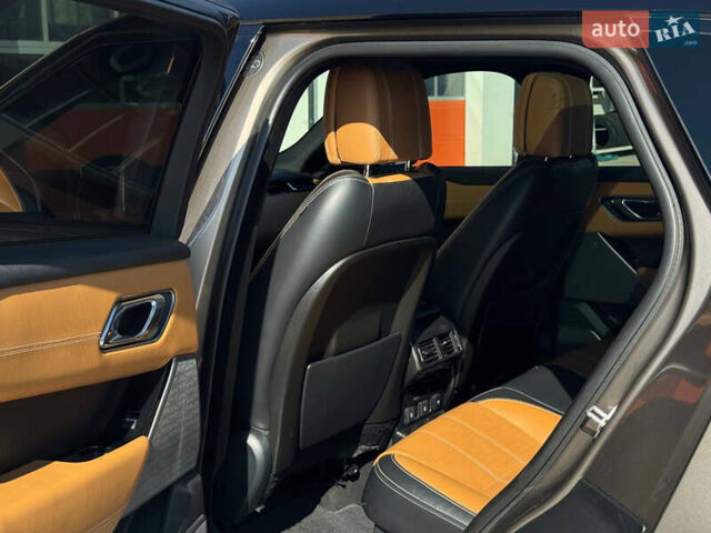 Коричневый Ленд Ровер Рендж Ровер Велар, объемом двигателя 3 л и пробегом 84 тыс. км за 39900 $, фото 13 на Automoto.ua