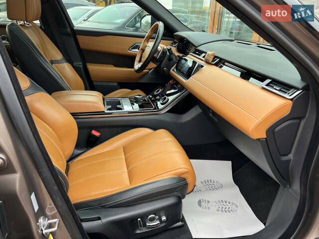 Коричневий Ленд Ровер Рендж Ровер Велар, об'ємом двигуна 3 л та пробігом 87 тис. км за 39900 $, фото 10 на Automoto.ua