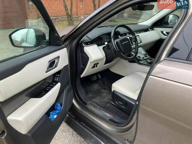 Коричневый Ленд Ровер Рендж Ровер Велар, объемом двигателя 2 л и пробегом 60 тыс. км за 42000 $, фото 5 на Automoto.ua