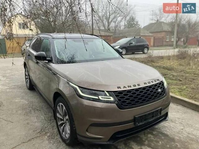 Коричневый Ленд Ровер Рендж Ровер Велар, объемом двигателя 2 л и пробегом 60 тыс. км за 42000 $, фото 1 на Automoto.ua