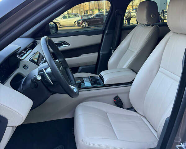 Коричневий Ленд Ровер Рендж Ровер Велар, об'ємом двигуна 2 л та пробігом 70 тис. км за 38900 $, фото 7 на Automoto.ua