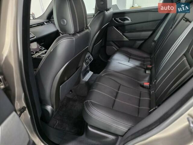 Коричневий Ленд Ровер Рендж Ровер Велар, об'ємом двигуна 2 л та пробігом 123 тис. км за 41500 $, фото 5 на Automoto.ua