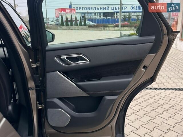 Коричневый Ленд Ровер Рендж Ровер Велар, объемом двигателя 2 л и пробегом 124 тыс. км за 39999 $, фото 34 на Automoto.ua