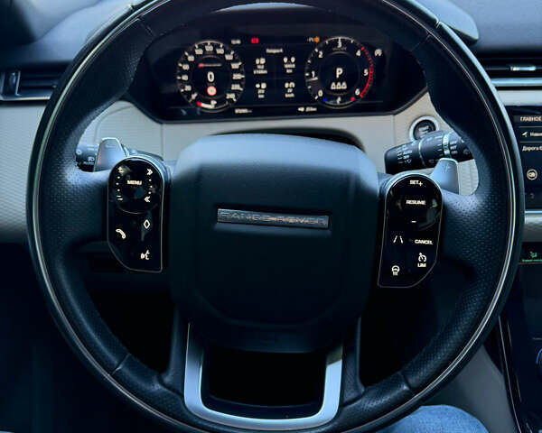 Коричневий Ленд Ровер Рендж Ровер Велар, об'ємом двигуна 2 л та пробігом 70 тис. км за 38900 $, фото 4 на Automoto.ua