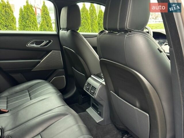 Коричневый Ленд Ровер Рендж Ровер Велар, объемом двигателя 2 л и пробегом 124 тыс. км за 39999 $, фото 35 на Automoto.ua