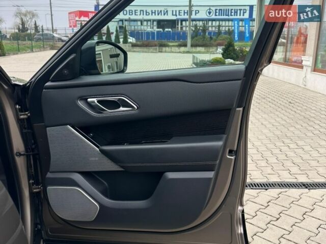 Коричневый Ленд Ровер Рендж Ровер Велар, объемом двигателя 2 л и пробегом 124 тыс. км за 39999 $, фото 38 на Automoto.ua