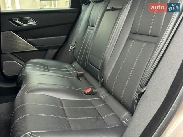 Коричневый Ленд Ровер Рендж Ровер Велар, объемом двигателя 2 л и пробегом 124 тыс. км за 39999 $, фото 29 на Automoto.ua