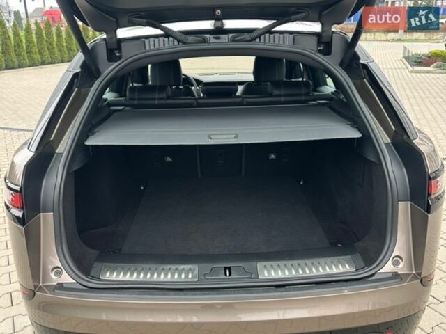 Коричневый Ленд Ровер Рендж Ровер Велар, объемом двигателя 2 л и пробегом 124 тыс. км за 39999 $, фото 30 на Automoto.ua