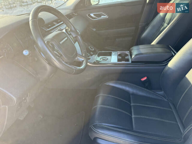 Червоний Ленд Ровер Рендж Ровер Велар, об'ємом двигуна 2 л та пробігом 220 тис. км за 22500 $, фото 22 на Automoto.ua