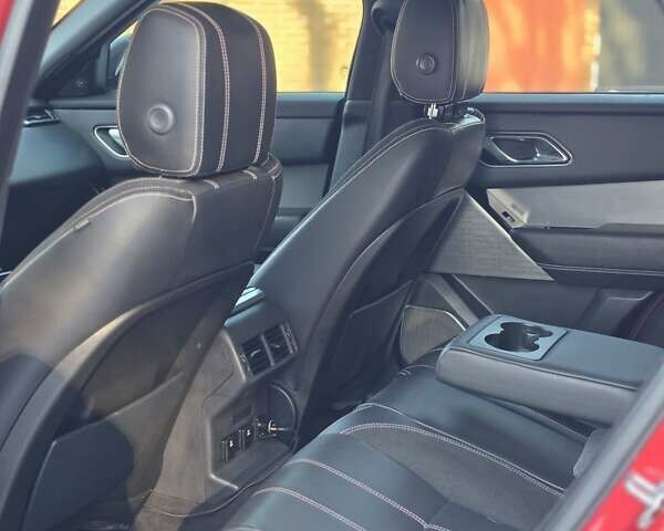 Червоний Ленд Ровер Рендж Ровер Велар, об'ємом двигуна 2 л та пробігом 87 тис. км за 35700 $, фото 24 на Automoto.ua