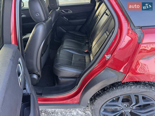 Червоний Ленд Ровер Рендж Ровер Велар, об'ємом двигуна 2 л та пробігом 220 тис. км за 22500 $, фото 32 на Automoto.ua