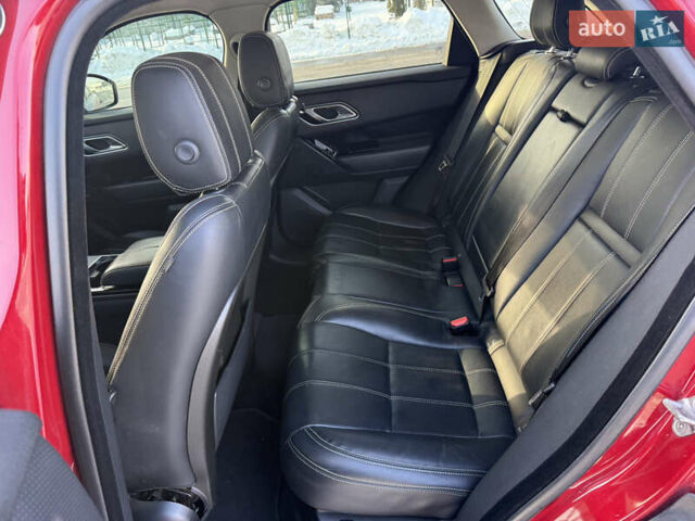 Червоний Ленд Ровер Рендж Ровер Велар, об'ємом двигуна 2 л та пробігом 220 тис. км за 22500 $, фото 31 на Automoto.ua