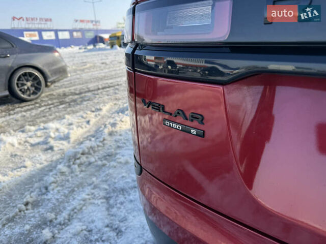 Червоний Ленд Ровер Рендж Ровер Велар, об'ємом двигуна 2 л та пробігом 220 тис. км за 22500 $, фото 36 на Automoto.ua