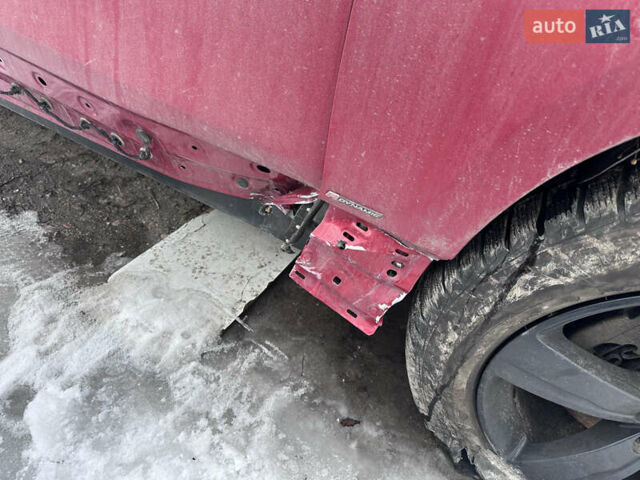 Красный Ленд Ровер Рендж Ровер Велар, объемом двигателя 2 л и пробегом 75 тыс. км за 22500 $, фото 6 на Automoto.ua