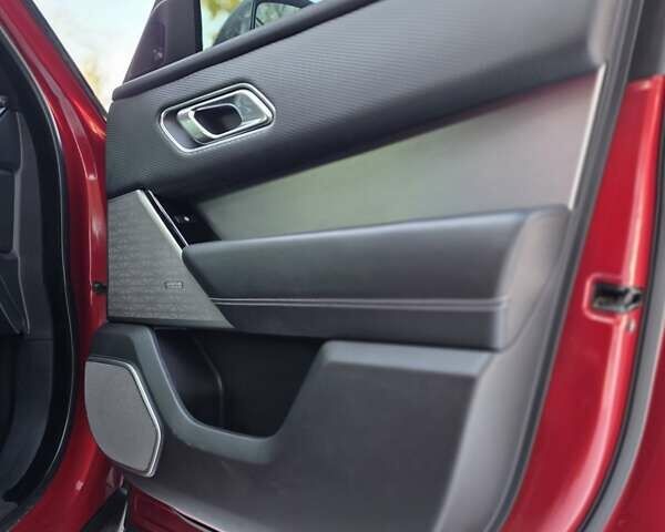 Червоний Ленд Ровер Рендж Ровер Велар, об'ємом двигуна 2 л та пробігом 87 тис. км за 35700 $, фото 37 на Automoto.ua