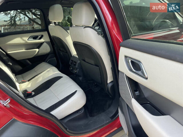 Червоний Ленд Ровер Рендж Ровер Велар, об'ємом двигуна 2 л та пробігом 133 тис. км за 34490 $, фото 43 на Automoto.ua