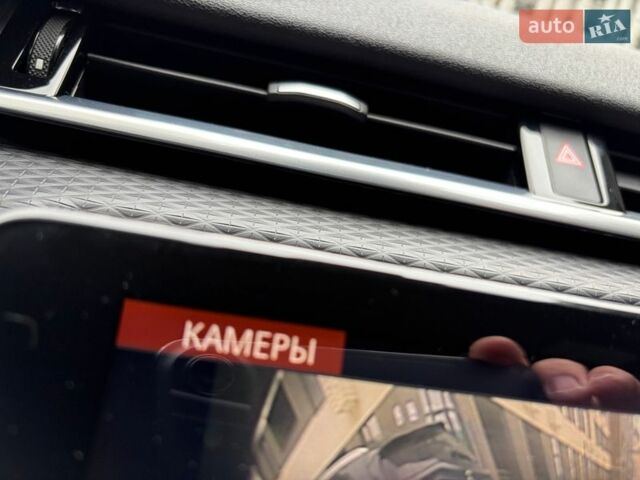 Червоний Ленд Ровер Рендж Ровер Велар, об'ємом двигуна 2 л та пробігом 112 тис. км за 41000 $, фото 25 на Automoto.ua