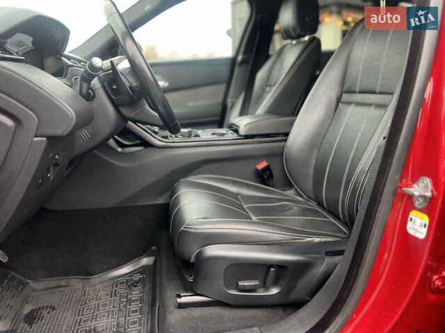 Червоний Ленд Ровер Рендж Ровер Велар, об'ємом двигуна 2 л та пробігом 82 тис. км за 39000 $, фото 9 на Automoto.ua