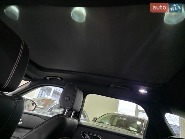 Червоний Ленд Ровер Рендж Ровер Велар, об'ємом двигуна 2 л та пробігом 176 тис. км за 32500 $, фото 52 на Automoto.ua