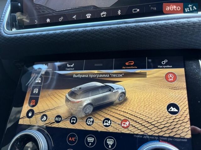 Червоний Ленд Ровер Рендж Ровер Велар, об'ємом двигуна 2 л та пробігом 111 тис. км за 44200 $, фото 42 на Automoto.ua