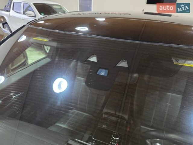 Червоний Ленд Ровер Рендж Ровер Велар, об'ємом двигуна 2 л та пробігом 176 тис. км за 32500 $, фото 71 на Automoto.ua