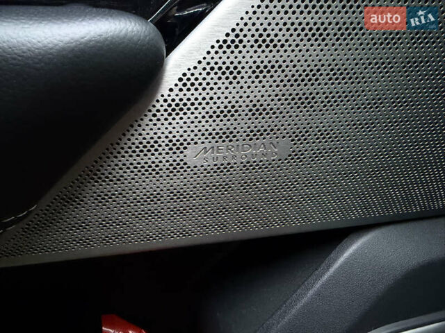 Красный Ленд Ровер Рендж Ровер Велар, объемом двигателя 2 л и пробегом 65 тыс. км за 47000 $, фото 28 на Automoto.ua