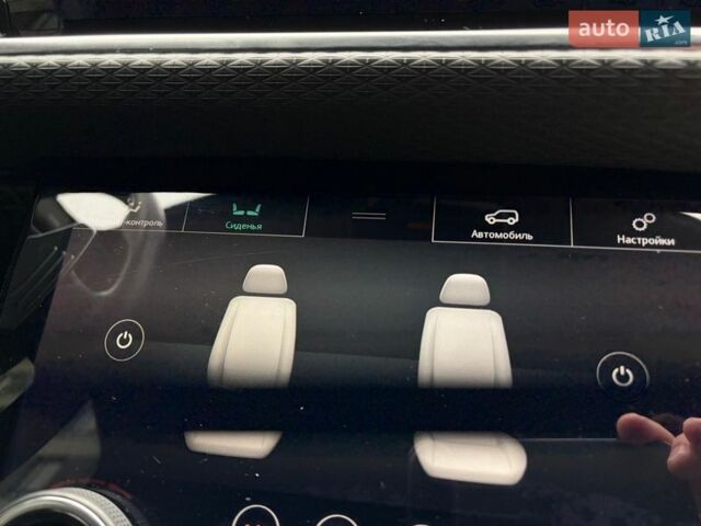 Червоний Ленд Ровер Рендж Ровер Велар, об'ємом двигуна 2 л та пробігом 112 тис. км за 41000 $, фото 16 на Automoto.ua