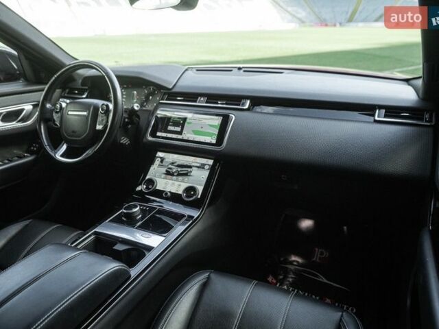 Червоний Ленд Ровер Рендж Ровер Велар, об'ємом двигуна 2 л та пробігом 82 тис. км за 38900 $, фото 24 на Automoto.ua