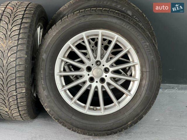 Красный Ленд Ровер Рендж Ровер Велар, объемом двигателя 2 л и пробегом 82 тыс. км за 35900 $, фото 4 на Automoto.ua