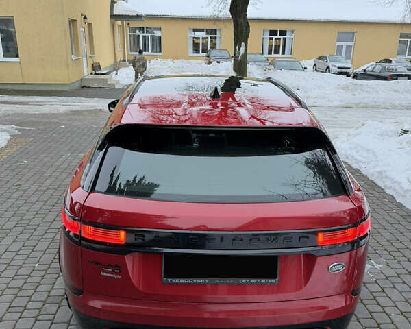 Красный Ленд Ровер Рендж Ровер Велар, объемом двигателя 2 л и пробегом 65 тыс. км за 47000 $, фото 2 на Automoto.ua