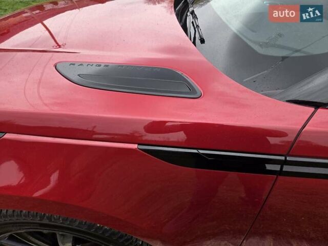 Красный Ленд Ровер Рендж Ровер Велар, объемом двигателя 2 л и пробегом 125 тыс. км за 35000 $, фото 1 на Automoto.ua