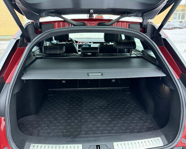 Красный Ленд Ровер Рендж Ровер Велар, объемом двигателя 2 л и пробегом 65 тыс. км за 47000 $, фото 40 на Automoto.ua