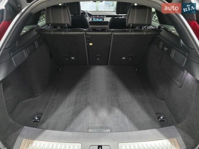 Червоний Ленд Ровер Рендж Ровер Велар, об'ємом двигуна 2 л та пробігом 176 тис. км за 32500 $, фото 56 на Automoto.ua