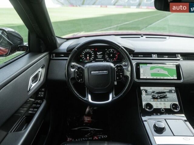 Червоний Ленд Ровер Рендж Ровер Велар, об'ємом двигуна 2 л та пробігом 82 тис. км за 38900 $, фото 26 на Automoto.ua