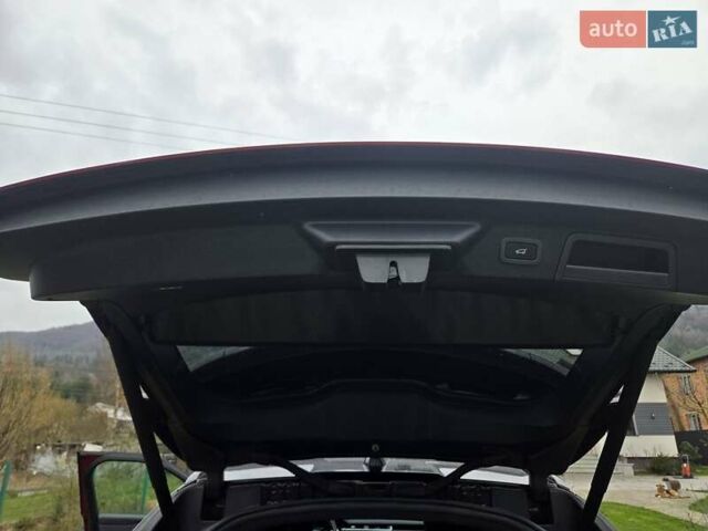 Красный Ленд Ровер Рендж Ровер Велар, объемом двигателя 2 л и пробегом 125 тыс. км за 35000 $, фото 16 на Automoto.ua