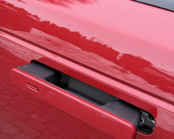 Красный Ленд Ровер Рендж Ровер Велар, объемом двигателя 2 л и пробегом 65 тыс. км за 47000 $, фото 37 на Automoto.ua