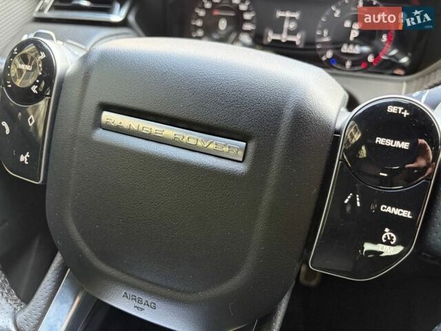 Червоний Ленд Ровер Рендж Ровер Велар, об'ємом двигуна 2 л та пробігом 111 тис. км за 44200 $, фото 45 на Automoto.ua