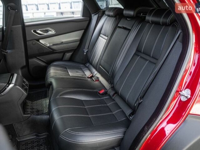 Червоний Ленд Ровер Рендж Ровер Велар, об'ємом двигуна 2 л та пробігом 82 тис. км за 38900 $, фото 22 на Automoto.ua